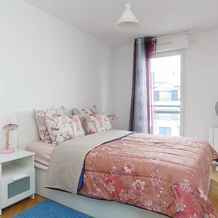 La Defense Wonderful 2 Bedrooms Daire