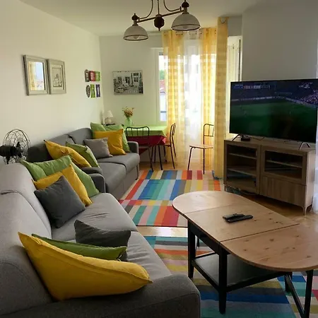 La Defense Wonderful 2 Bedrooms Daire